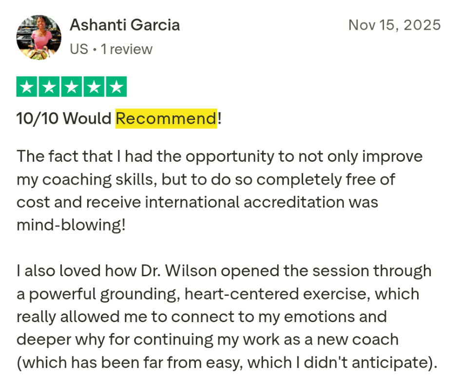Five-star Trustpilot testimonial from Ashanti Garcia praising the She’s In Business programme for improving her coaching skills through a fully funded accelerator with international accreditation and heart-centred leadership.